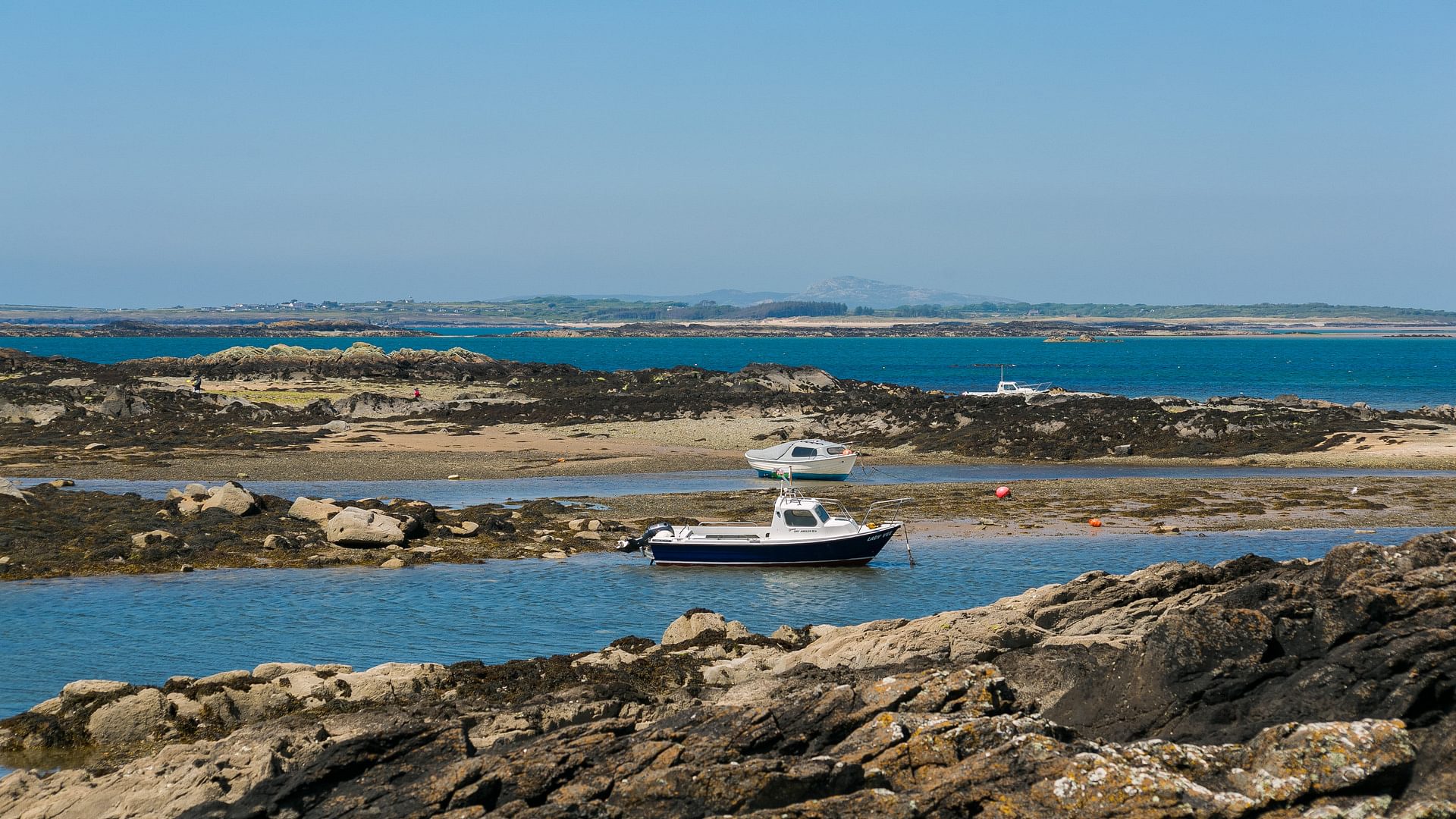 Bro Dawel Rhosneigr LL64 5 UX boat too 1920x1080