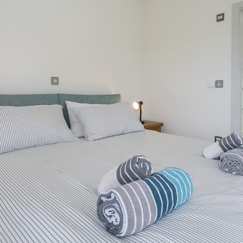 Bwthyn Alberts Ravenspoint Road Trearddur Bay Anglesey LL652 AQ bedroom ensuite triple 1920x1080