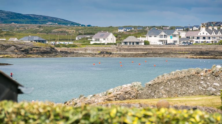 Bwthyn Alberts Ravenspoint Road Trearddur Bay Anglesey LL652 AQ buoys 1920x1080