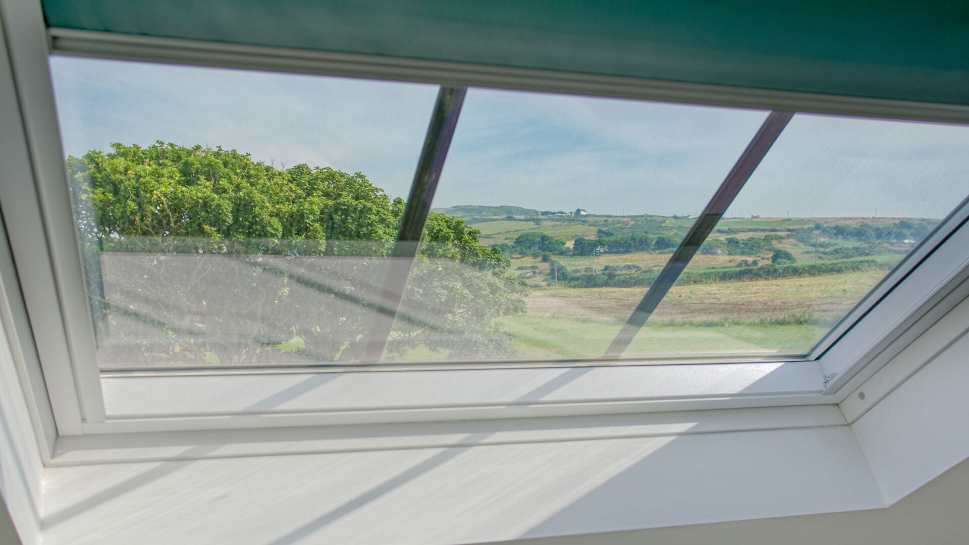 Bwncath Hebog Llanfairynghornwy Anglesey window view 1920x1080