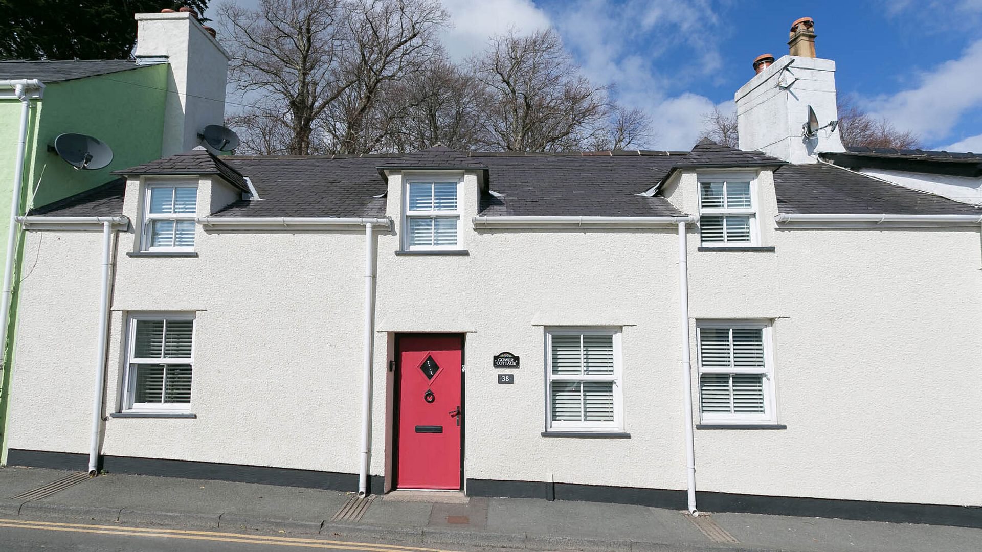 Gower Cottage Beaumaris Anglesey front exterior 1920x1080