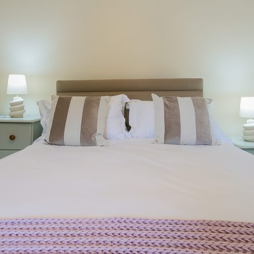 Gamdda Fawr Marianglas Anglesey LL738 NY pink bed 1920x1080