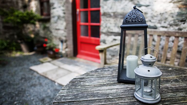 Gamekeepers Llanfaethlu Anglesey hirricane lamp 1920x1080