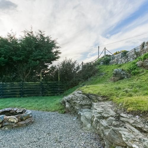 Garreg Hen Trearddur Bay Anglesey garden 1920x1080