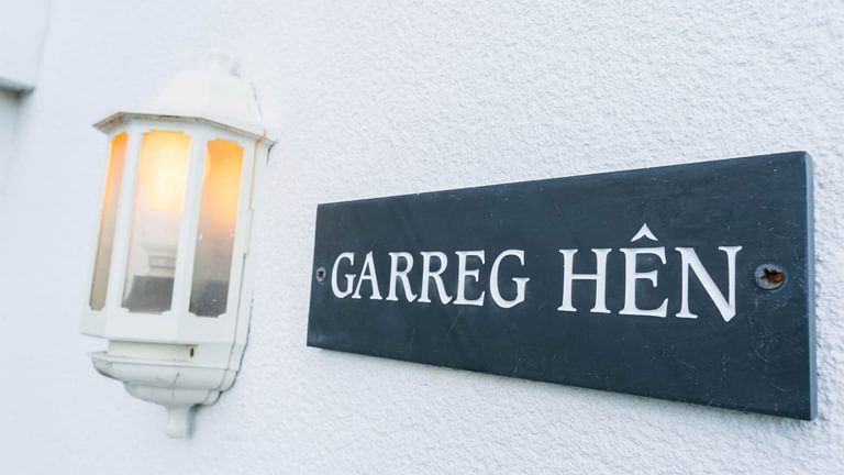 Garreg Hen Trearddur Bay Anglesey house sign 1920x1080
