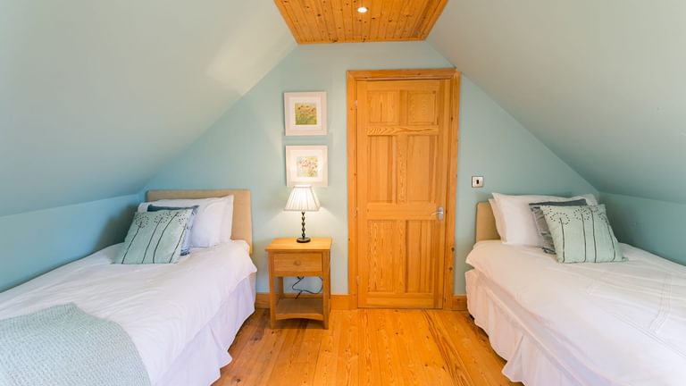 Glan Gors Felin Church Bay Anglesey twin bedroom 1920x1080