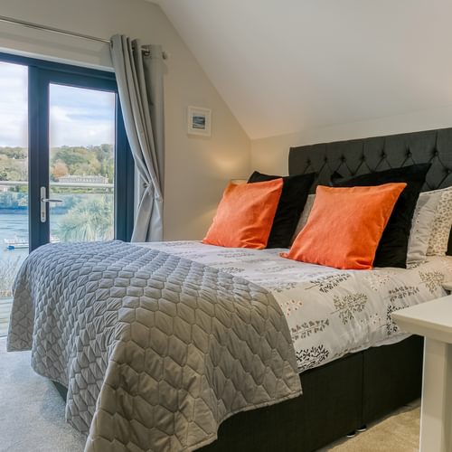Glan Y Mor Beach Road Menai Bridge Anglesey LL595 HB bedroom orange 1920x1080
