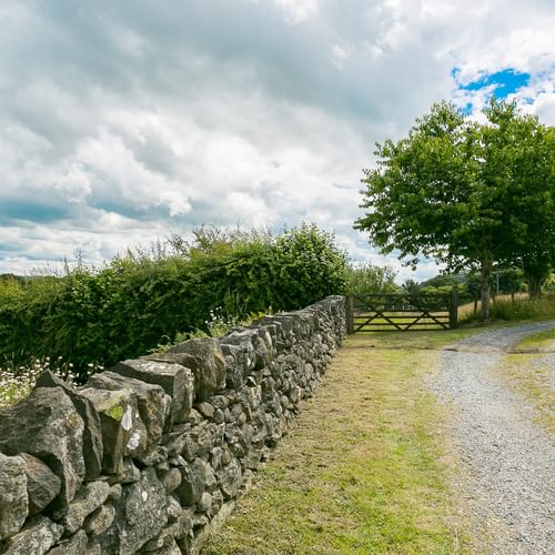 Granary Llwyn Y Gwaew Llanbedr Y Cennin Conwy Gwynedd LL328 UT wall 1920x1080