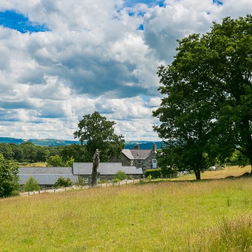 Granary Llwyn Y Gwaew Llanbedr Y Cennin Conwy Gwynedd LL328 UT across 1920x1080