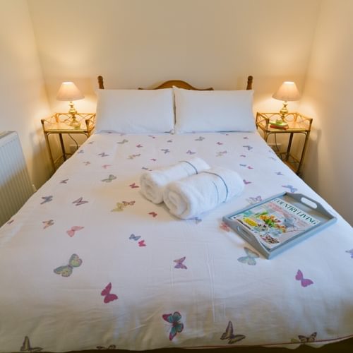 Double bedroom sea views Ty Gwyn Llanddona Anglesey Boltholes and hideaways by the beach