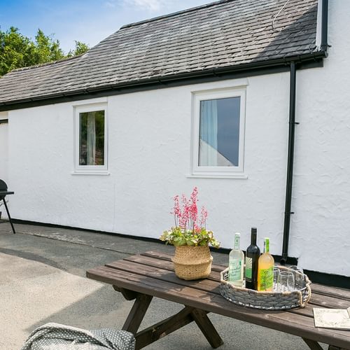 Dinas Cottage Benllech Anglesey exterior 4 1920x1080