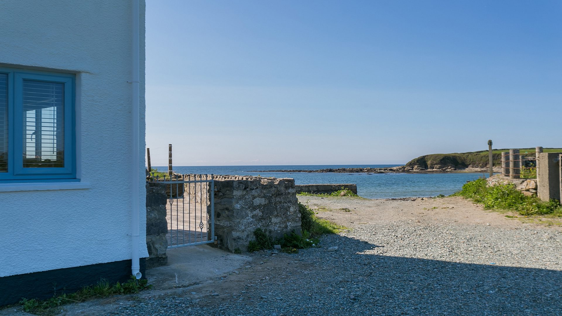 Dryll Y Gro Trefadog Llanfaethlu Anglesey LL654 PE to beach 1920x1080