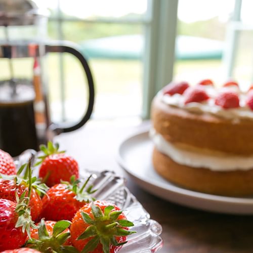 Duck House Bodorgan Anglesey strawberries cake 1920x1080