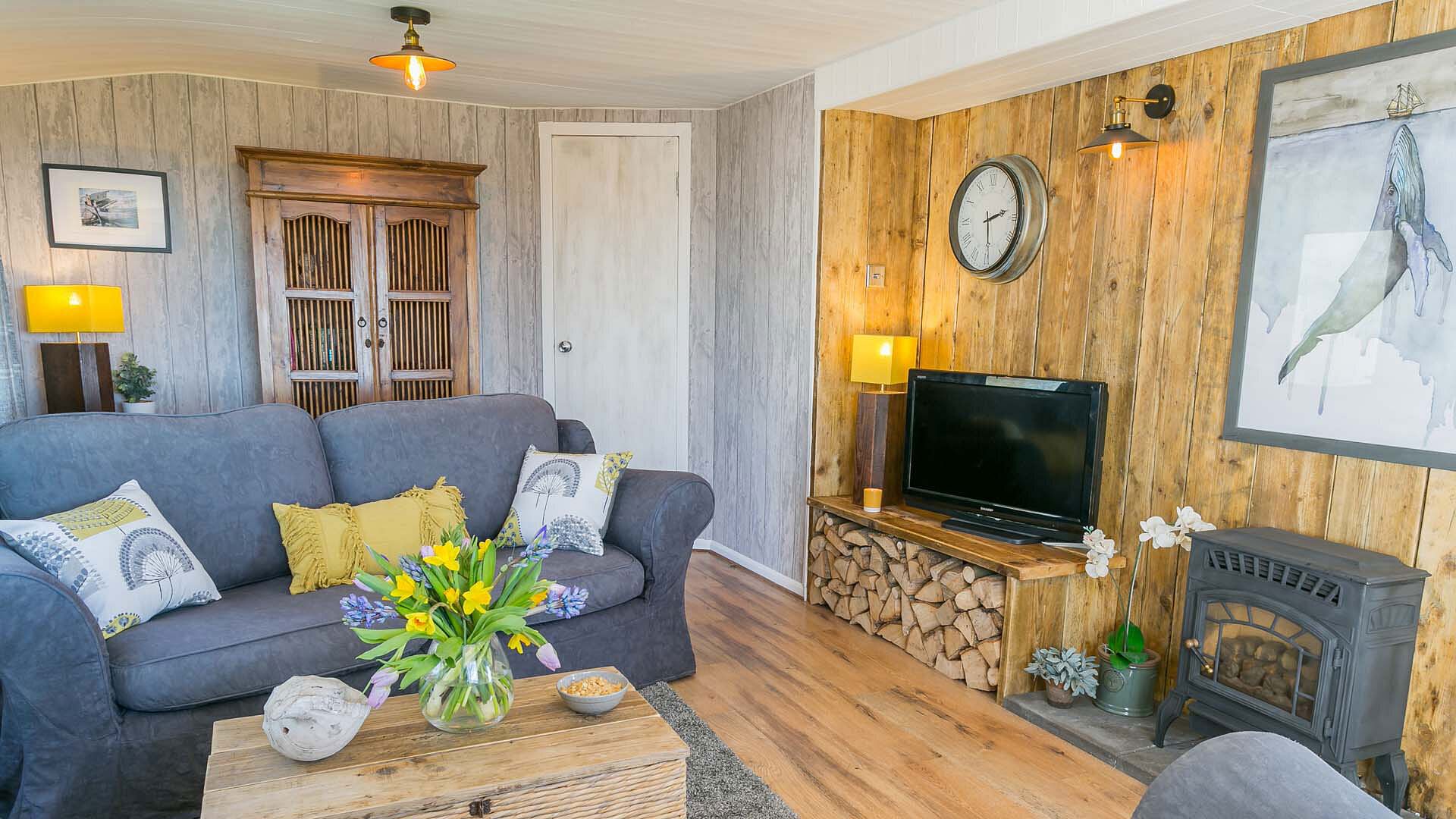 Easter Cabin Lligwy Anglesey living area 4 1920x1080