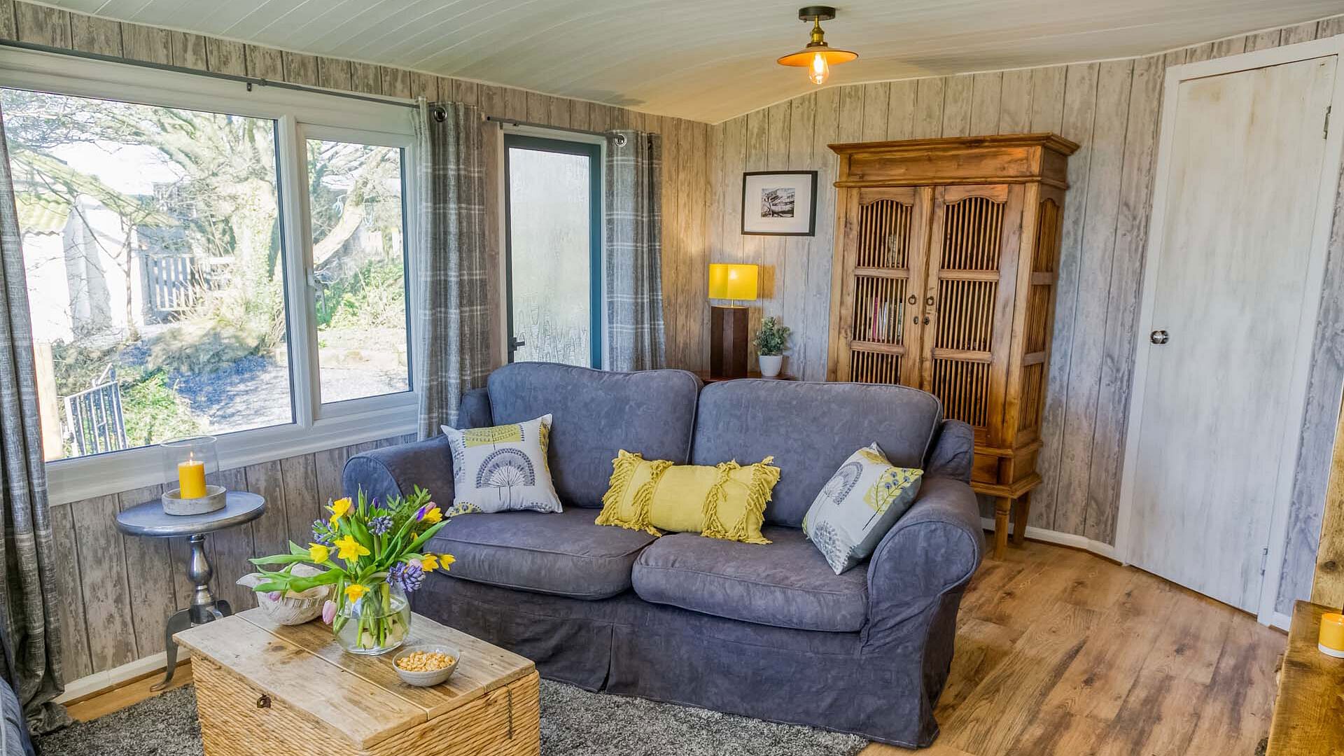 Easter Cabin Lligwy Anglesey living area 3 1920x1080