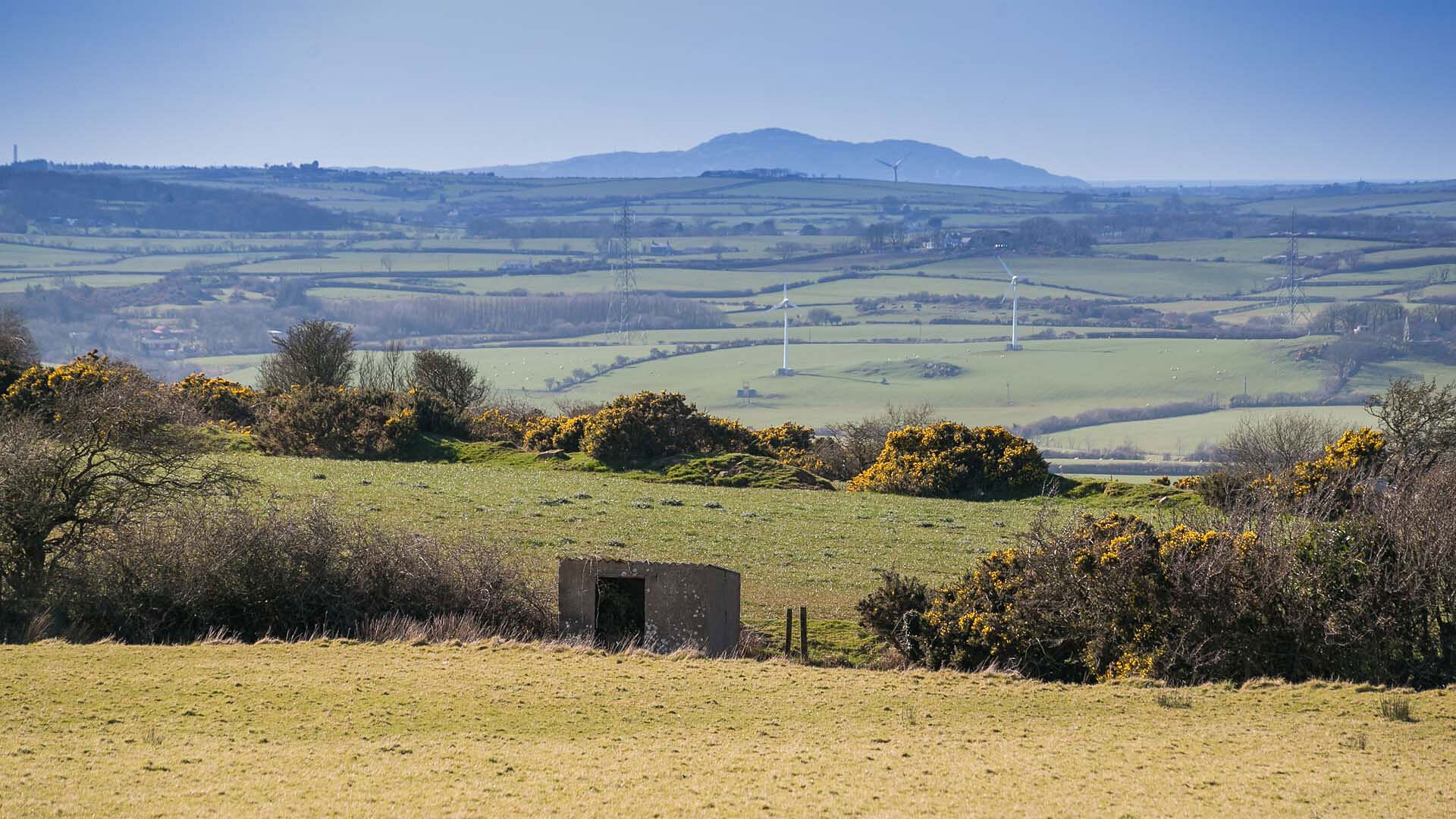 Easter Cabin Lligwy Anglesey rural views 2 1920x1080