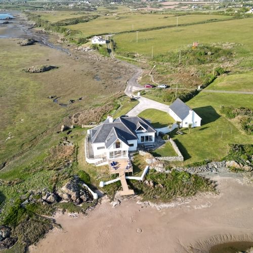 House on the beach Ty Gwyn Cymyran Anglesey LL65 3 LE seventeen 1920x1080 2023 07 13 130240 qrfp