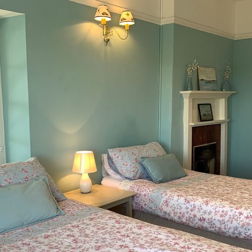 Hafod Trearddur Bay Anglesey twin bedroom 1920x1080