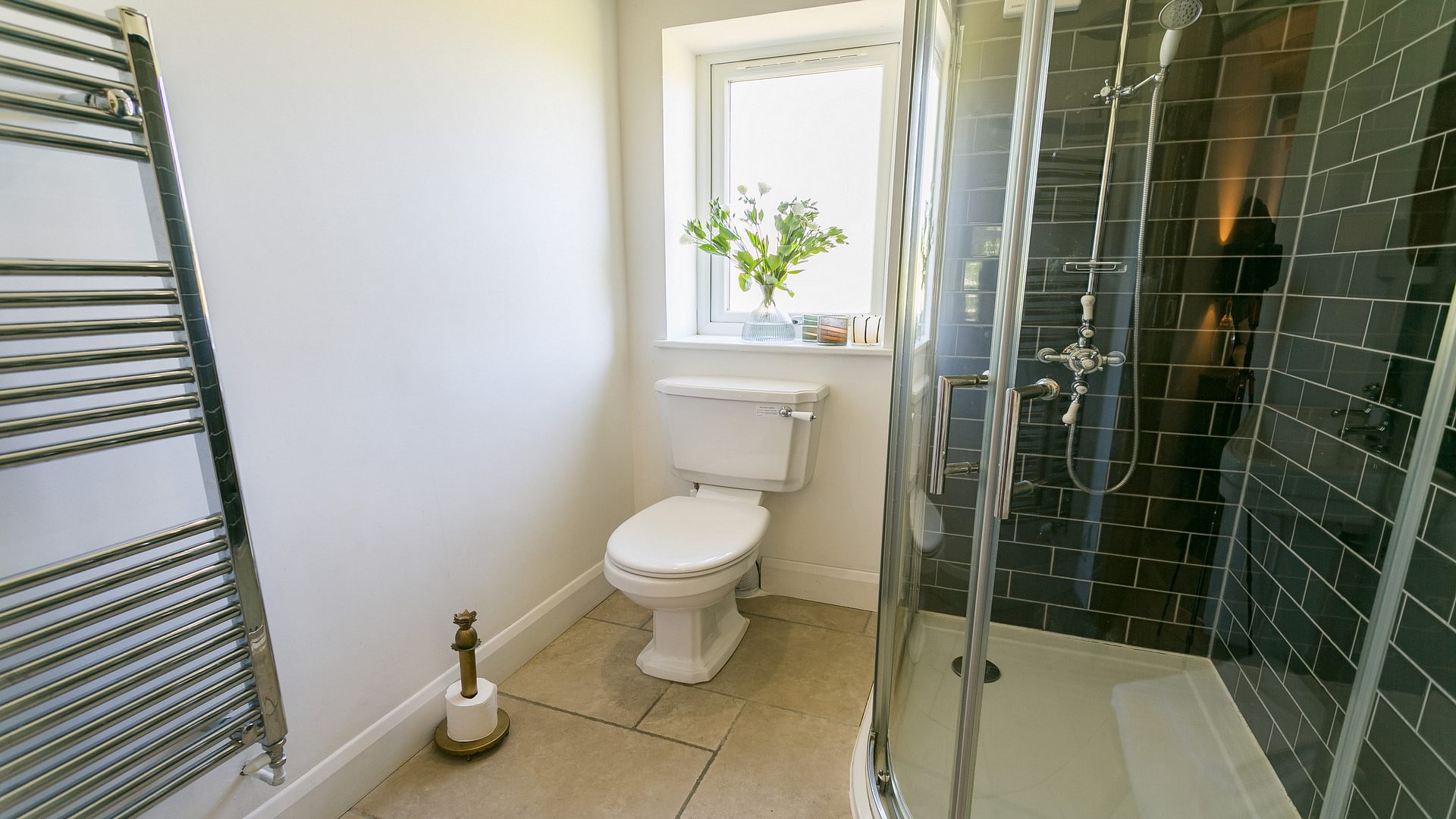 Hen Felin Rhoshirwaun Abersoch Gwynedd LL538 HS Bathroom ensuite too 1920x1080