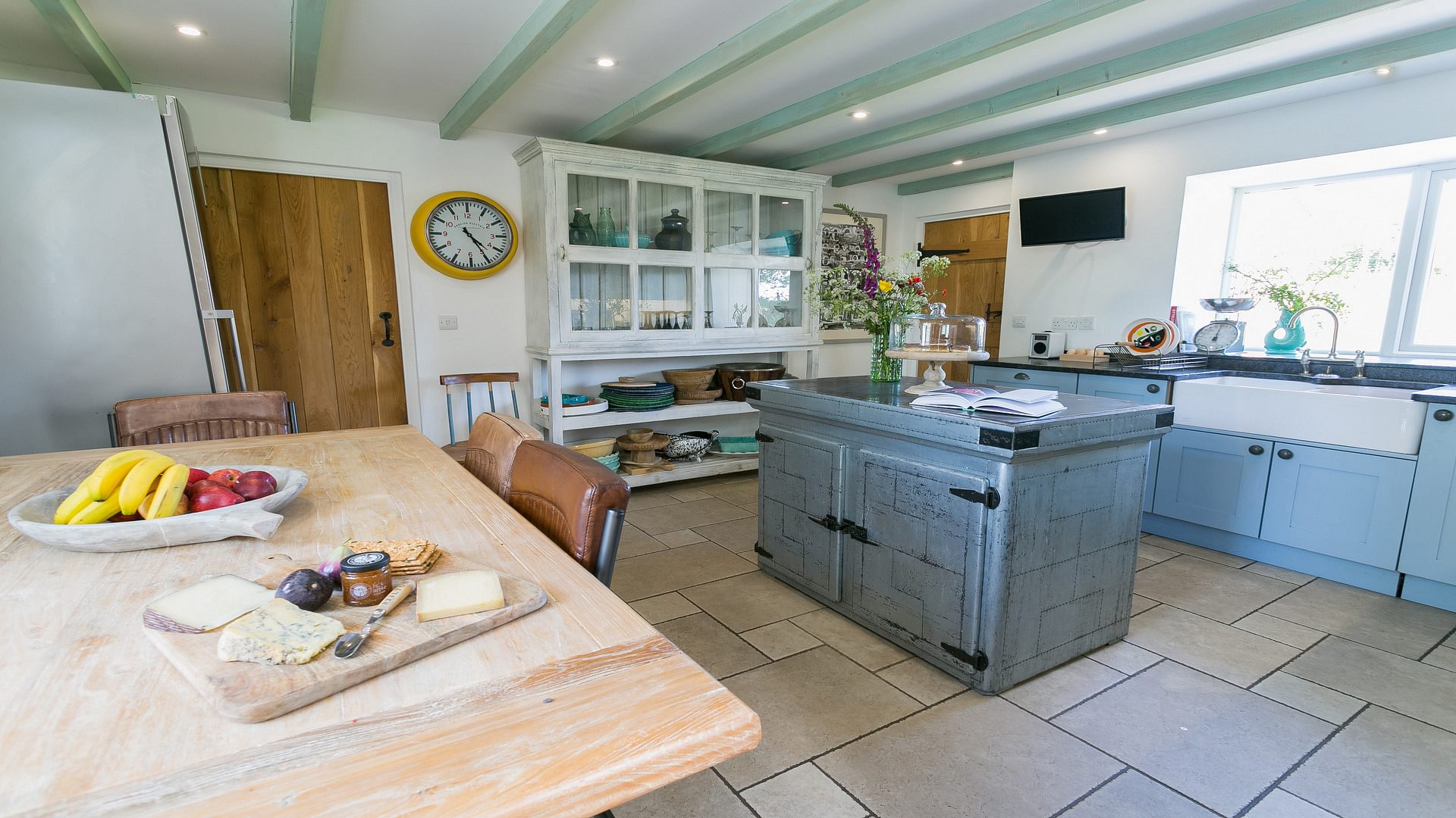 Hen Felin Rhoshirwaun Abersoch Gwynedd LL538 HS kitchen 1920x1080