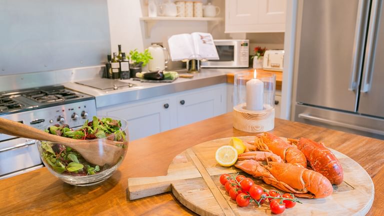Hideaway Beaumaris Anglesey kitchen lobster 1920x1080