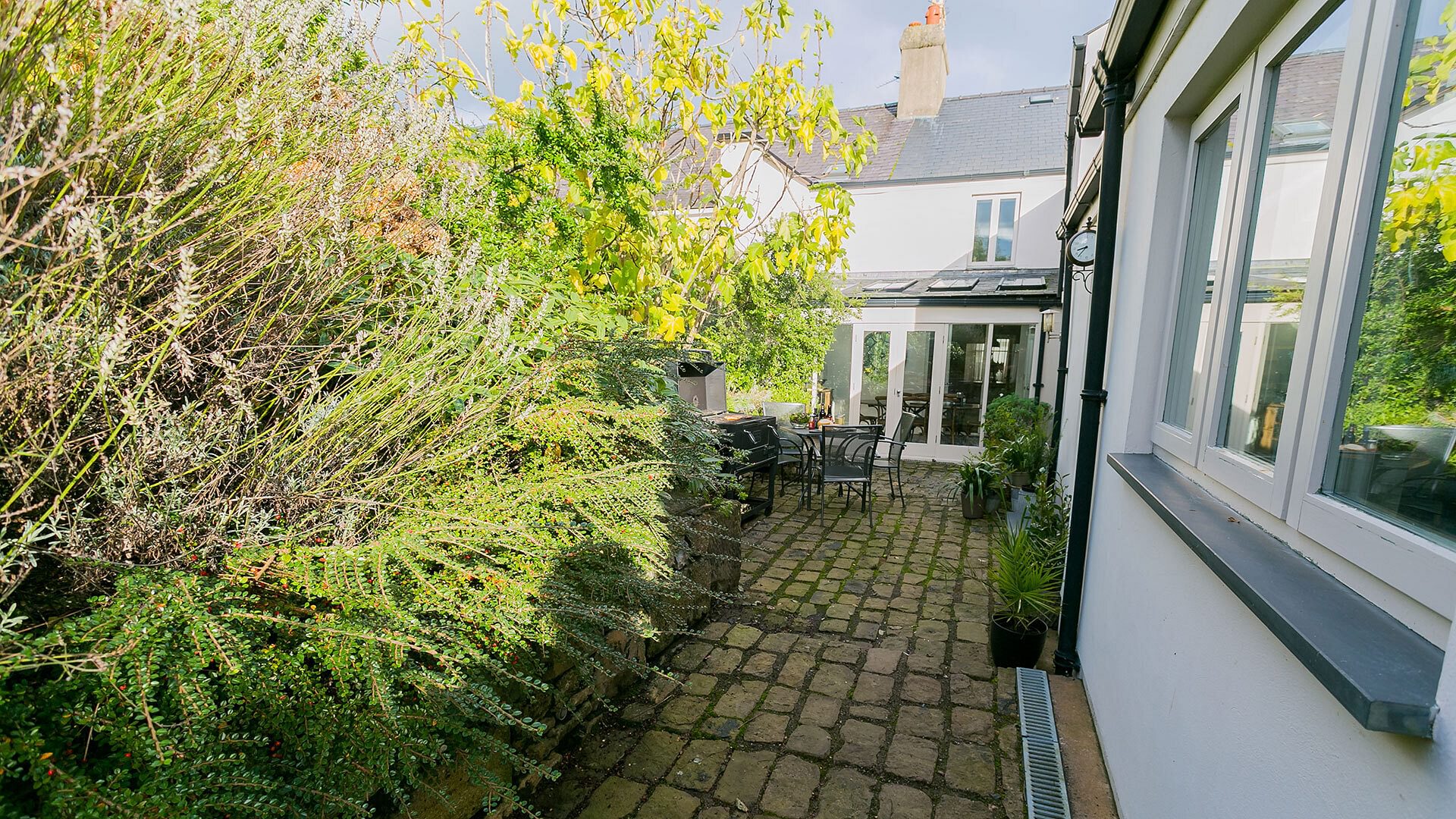 Hideaway Beaumaris Anglesey looking back from garden 2 1920x1080