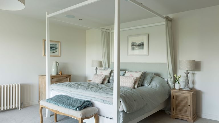 Llain y Brenin Rhoscolyn Anglesey bedroom 4 1920x1080