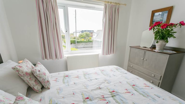 Mornant Trearddur Bay Anglesey main bedroom 2 1920x1080