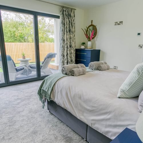 Madrona Valley Anglesey double bedroom ensuite 4 1920x1080