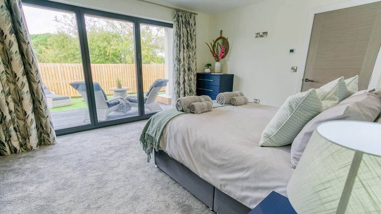 Madrona Valley Anglesey double bedroom ensuite 4 1920x1080