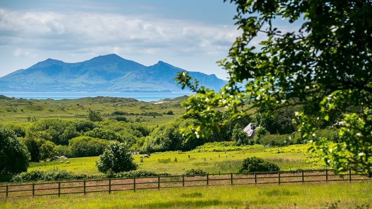 Maes Y Ceirchdir Newborough Anglesey LL616 SG view 1920x1080