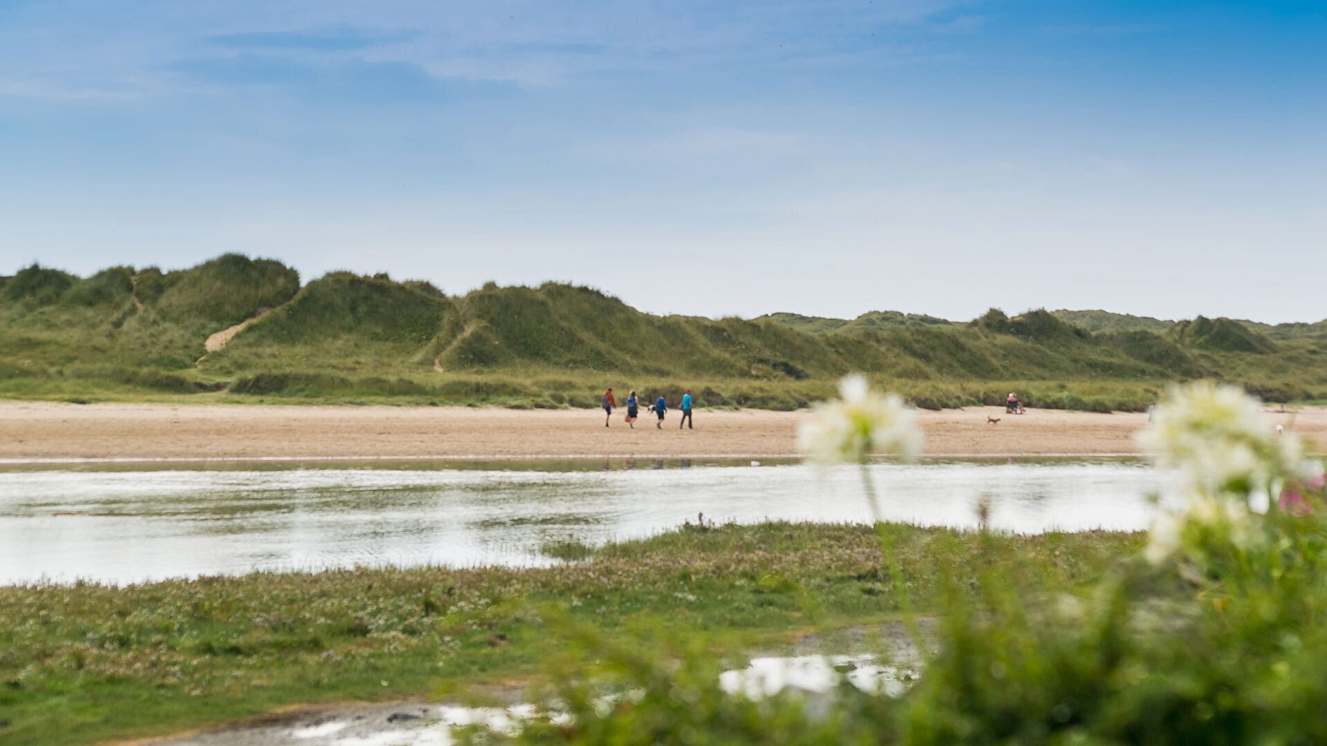 Min Y Don Aberffraw Anglesey estuary walk 3 1920x1080