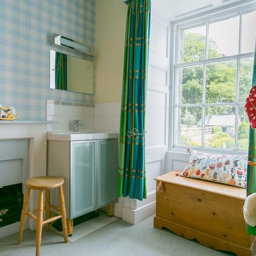 Mynydd Ednyfed Country House Caernarfon Road Criccieth LL520 PH bedroom children 1920x1080