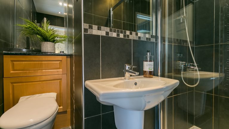 Mynydd Ednyfed Country House Caernarfon Road Criccieth LL520 PH twin ensuite 1920x1080