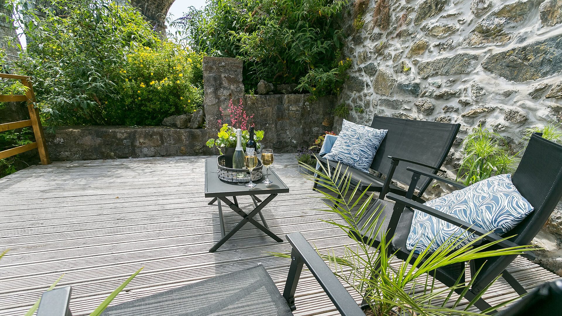 Noddfa Menai Bridge Anglesey garden deck 1920x1080