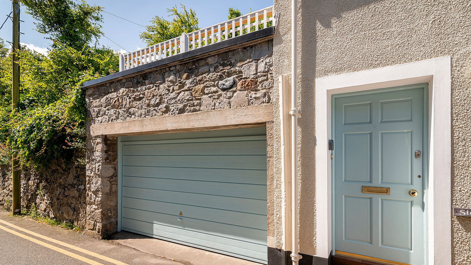 Steeple Cottage Beaumaris Anglesey garage 1920x1080