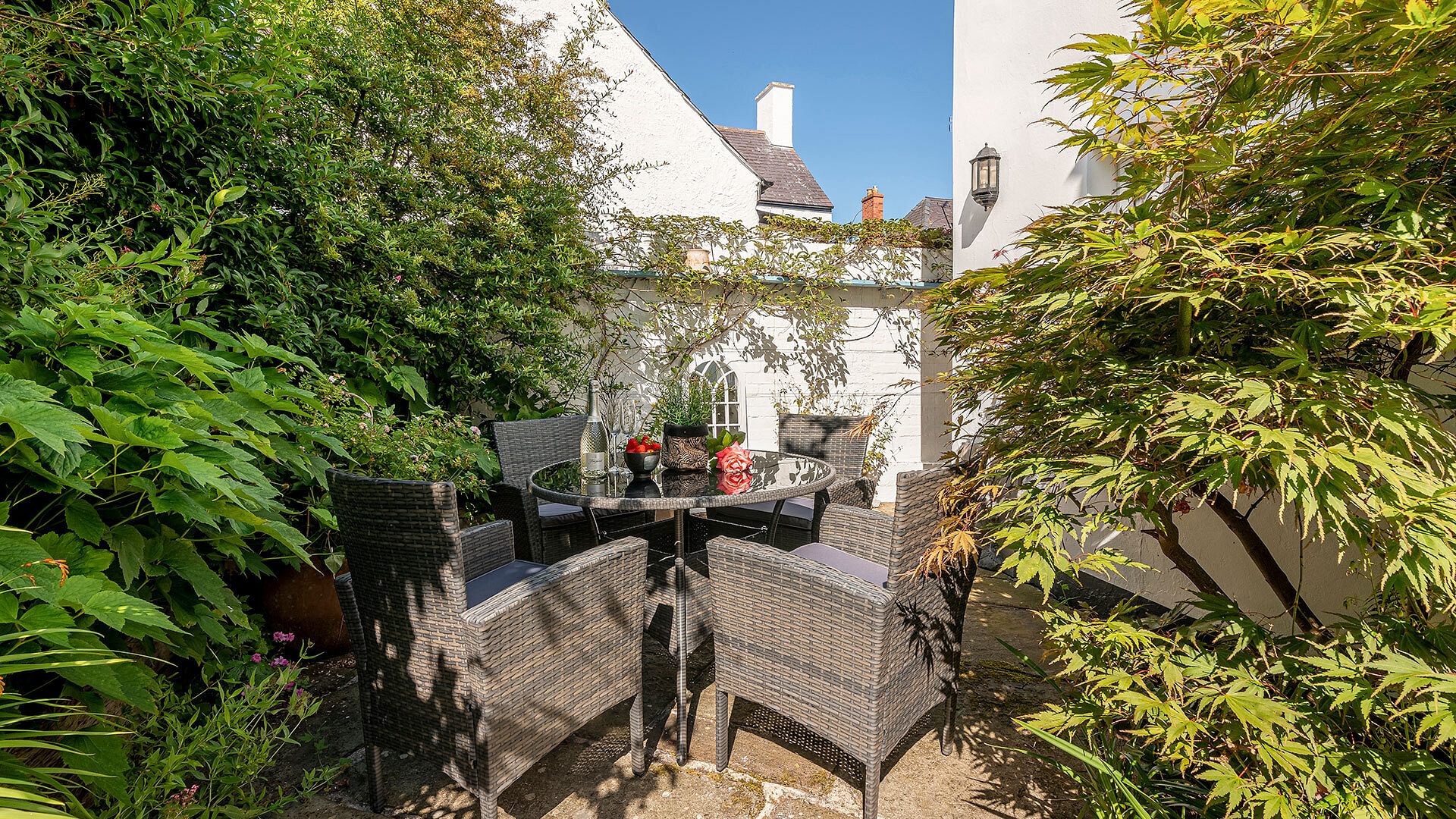 Steeple Cottage Beaumaris Anglesey garden patio 1920x1080