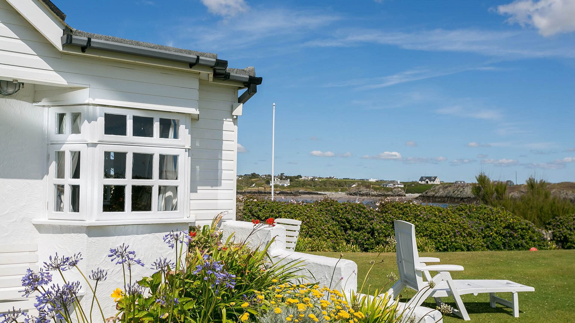 Pen Y Graig Rhoscolyn Anglesey garden view 4 1920x1080