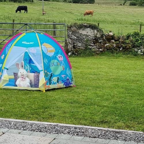 Pen Y Fan Bellaf Pentraeth Anglesey garden toddler tent 1920x1080