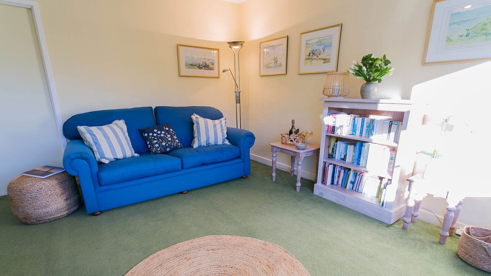 Pencoed Llanbedrog Llyn Peninsula sitting room 4 1920x1080