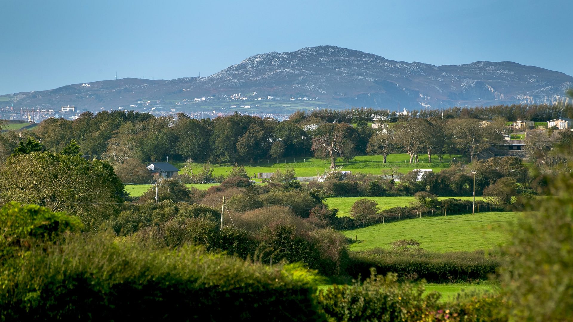 Penrhos Llanfachraeth Anglesey LL654 NG Holyhead Mountain view 1920x1080