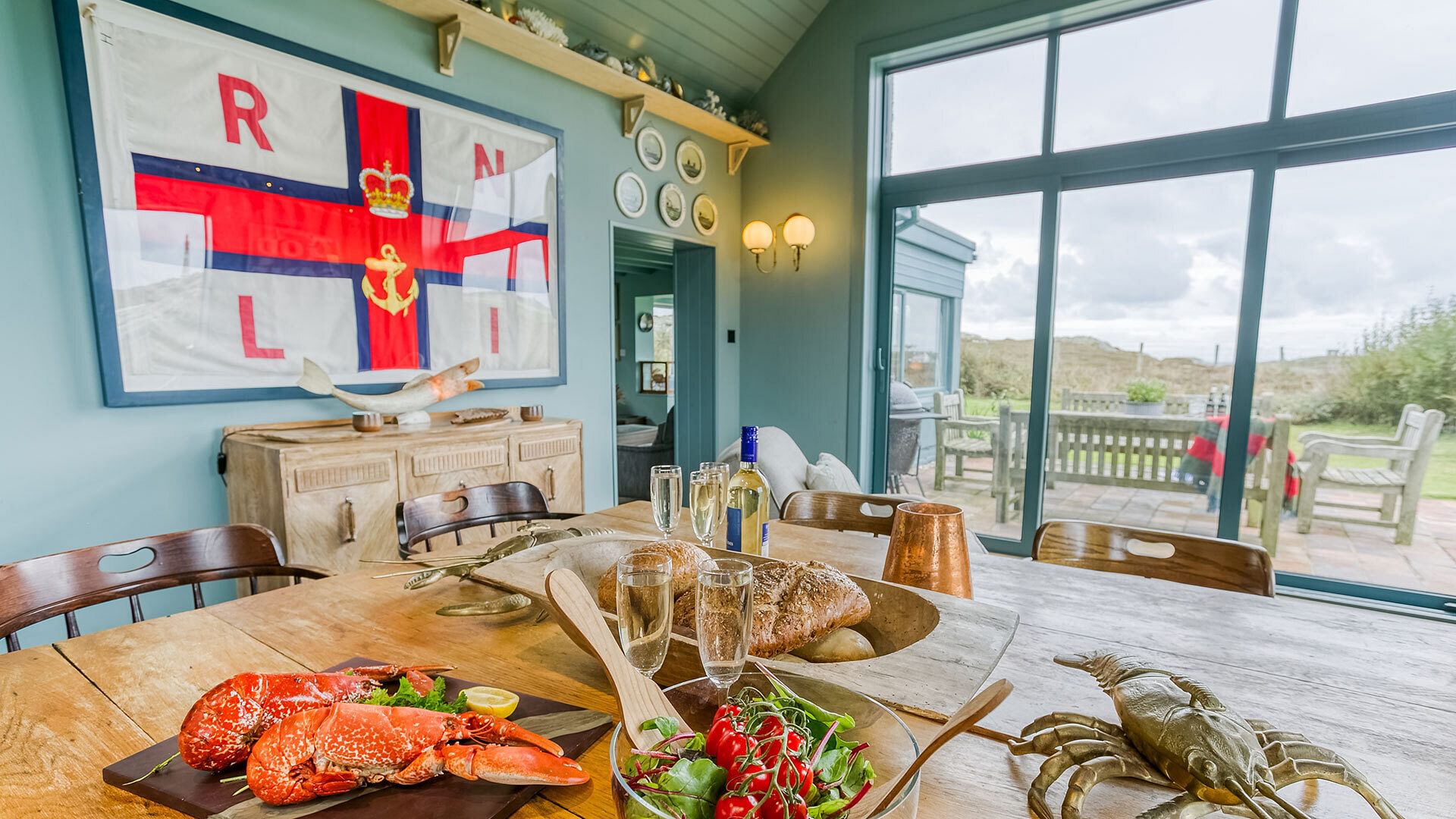 Plas Esgob Rhoscolyn Anglesey dining area 1920x1080