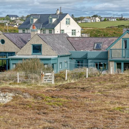 Plas Esgob Rhoscolyn Anglesey exterior 2 1920x1080