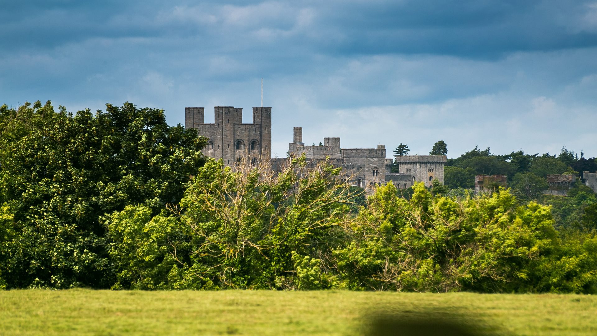 Tal Y Bont Gwynedd LL57 3 YW penrhyn castle 1920x1080