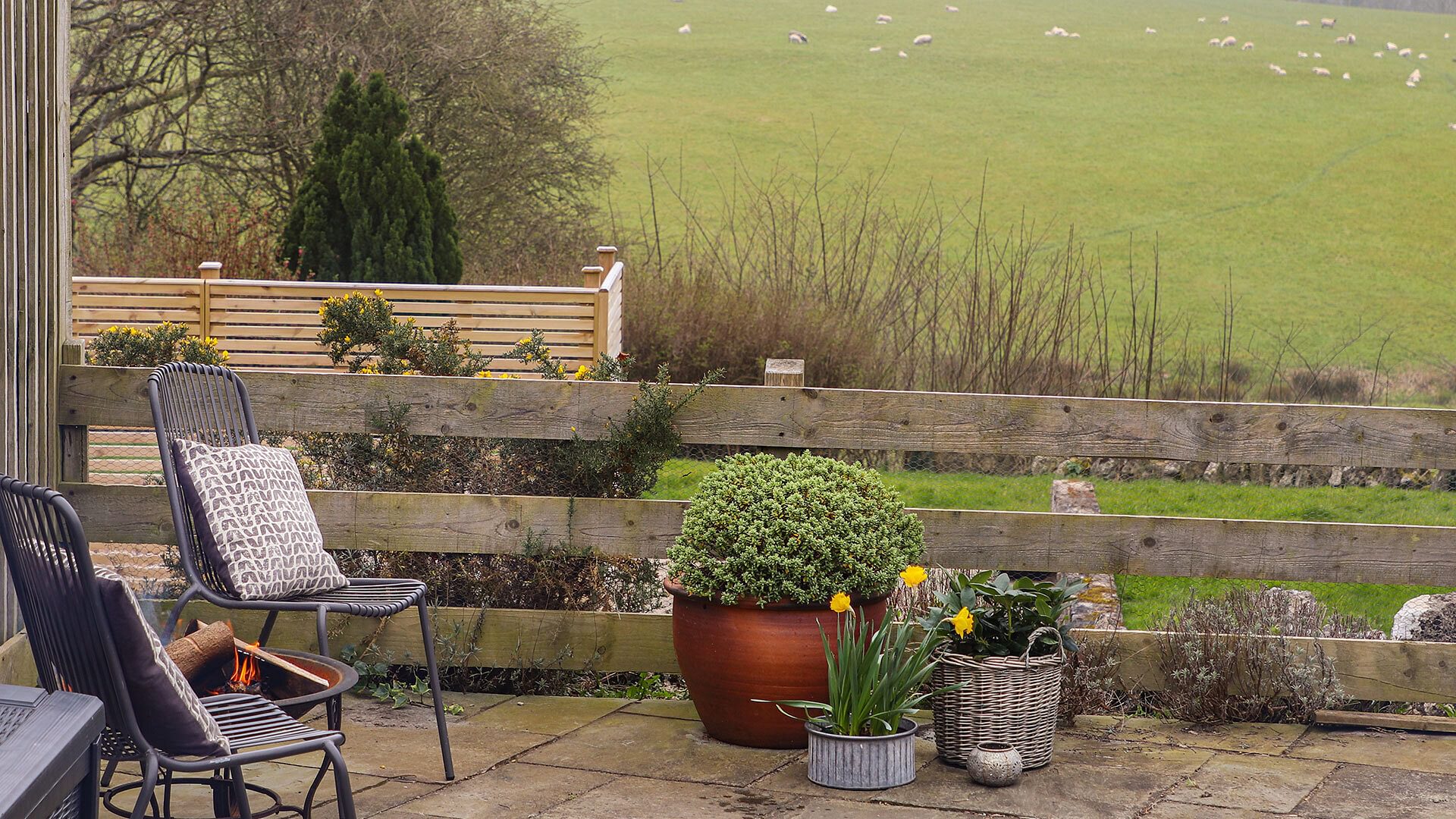 The Old Piggery Denbigh Denbighshire garden viewcourtyard furniture 1920x1080