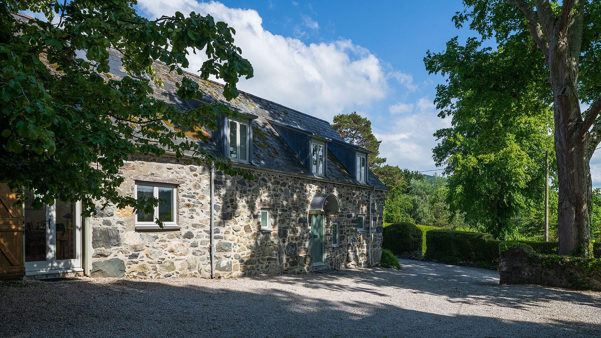 The Old Barn Eglwysbach Conwy front of cottage 3 1920x1080