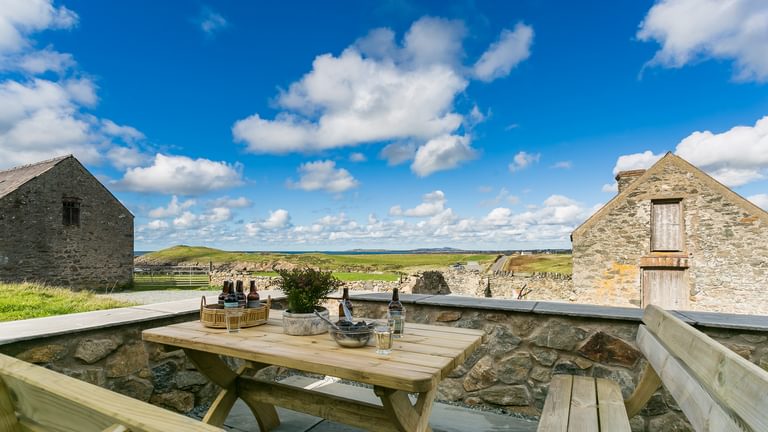 Trecastell ty Croes Anglesey LL655 TE clouds 1920x1080