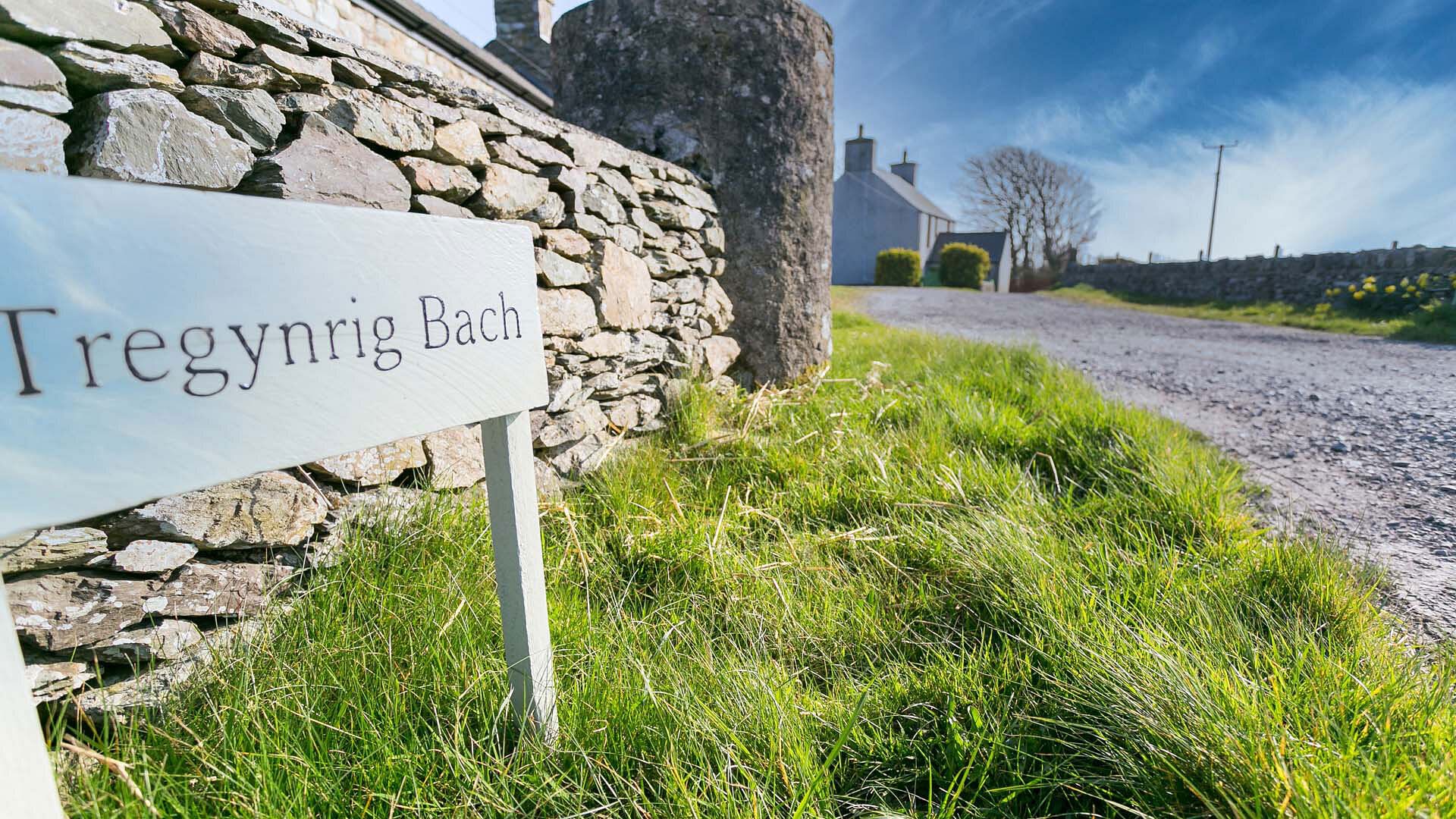 Tregynrig Bach Cemaes Bay Anglesey drive 1920x1080