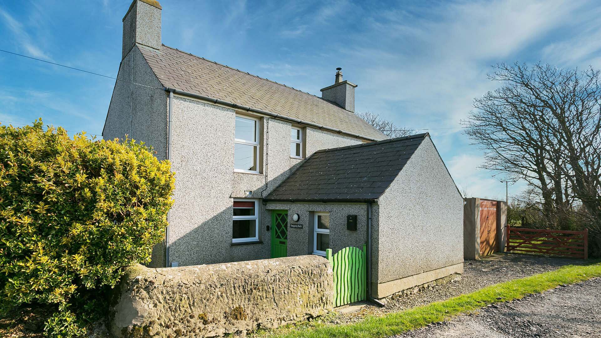 Tregynrig Bach Cemaes Bay Anglesey exterior view 2 1920x1080