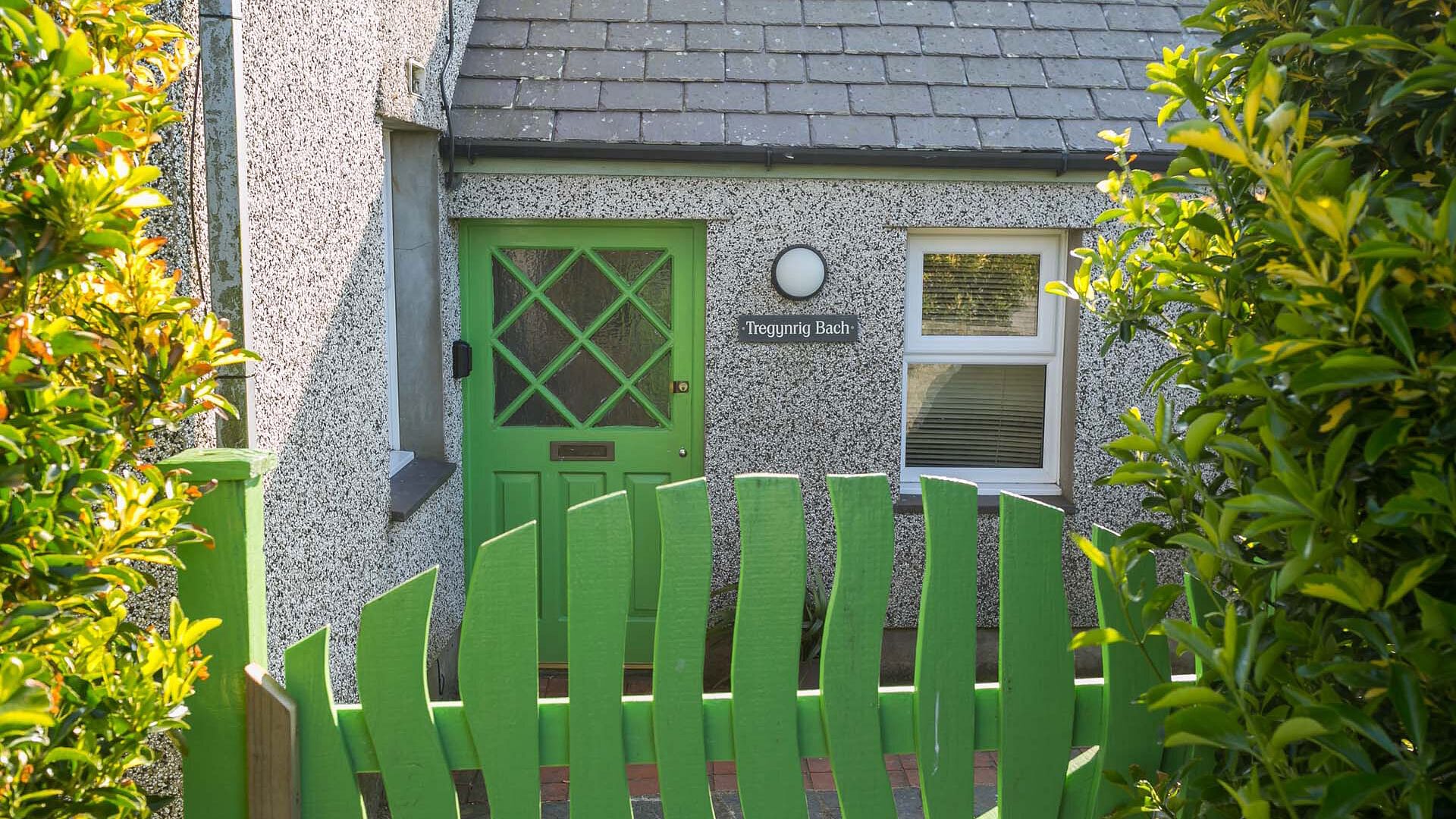 Tregynrig Bach Cemaes Bay Anglesey garden gate 1920x1080